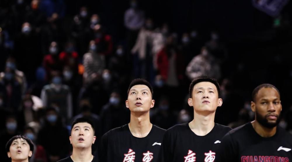 真狗给人配上的大片视频