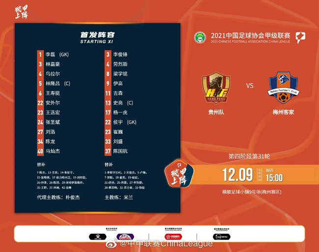 他扒开我的内裤把舌头进去动态图