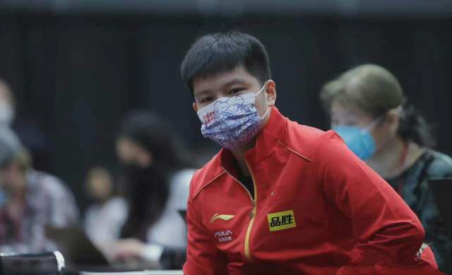 情侣爱爱高清视频